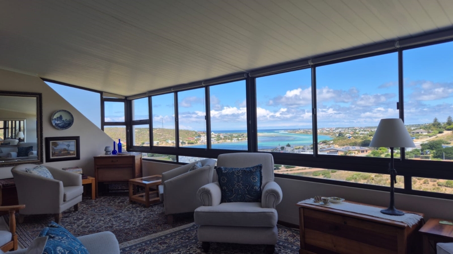 2 Bedroom Property for Sale in Stilbaai Wes Western Cape